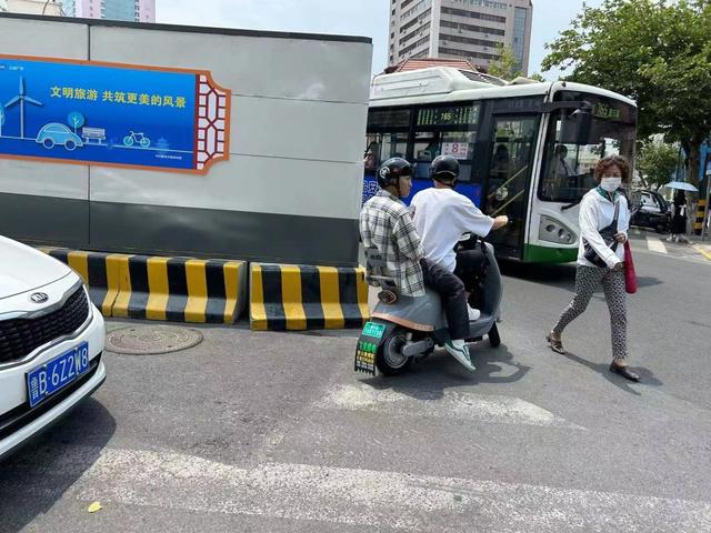 真·探102案丨青岛前海一线，共享电动车“卷土重来”？