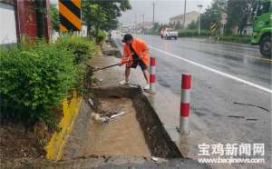 宝鸡汽车保养(闻“汛”而动 宝鸡公路养护人全力以赴保通畅)