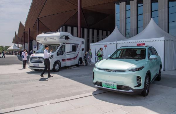 知道吗，花博会里的早餐车，其实是房车的改款，能带着全家去旅行……