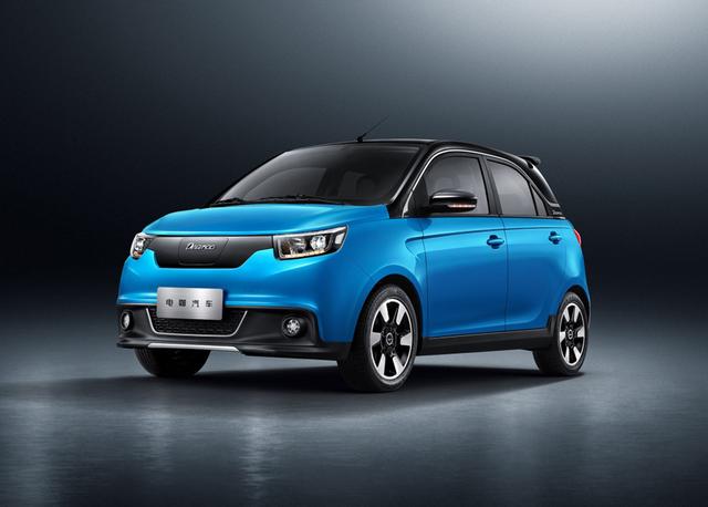 曾经的东南旗舰车型——电咖EV10，6万的续航仅255km，不够看