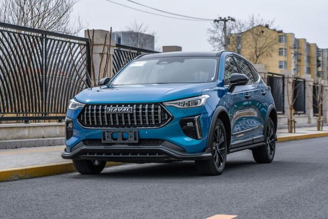 10万元价位不可多得的运动SUV 试驾哈弗赤兔