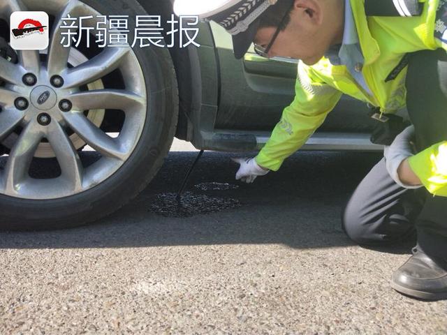 钢筋插入油箱驾驶员求助！交警提示：高速路行车遇异物要这样做