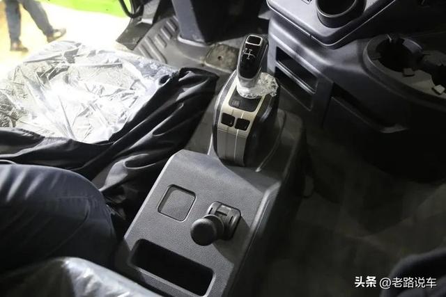 造军车的怎么做商用车？详拍航天万山纯电动自卸车