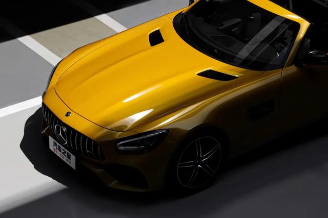 4.0T+V8，强调运动属性，试驾AMG GT C敞篷跑车