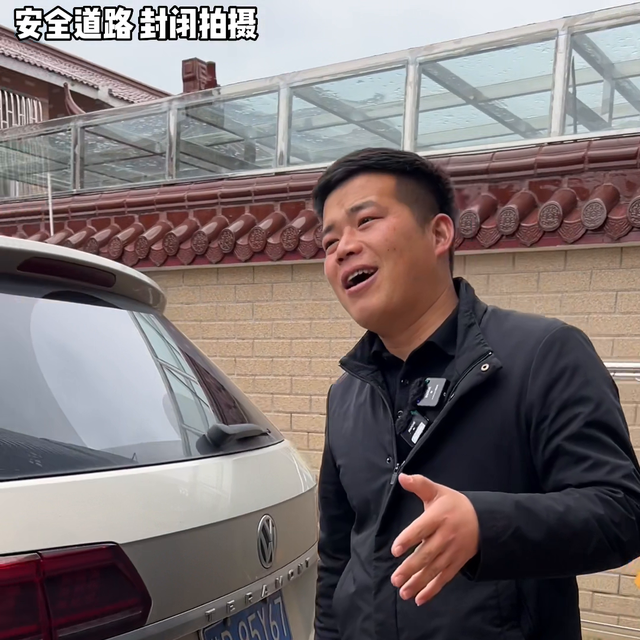 宜兴和桥，看台大尺寸7座SUV，成色很好 可惜在配置上...