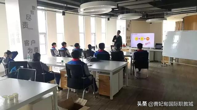 做行业翘楚 成“高级蓝领”——汽车运用与维修专业