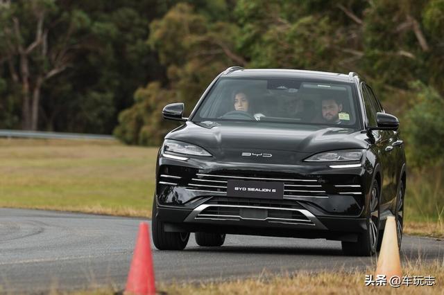 2024款比亚迪海狮6 PHEV：击败丰田RAV4混合动力