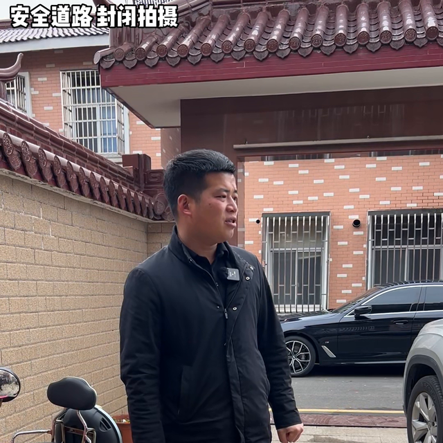 宜兴和桥，看台大尺寸7座SUV，成色很好 可惜在配置上...