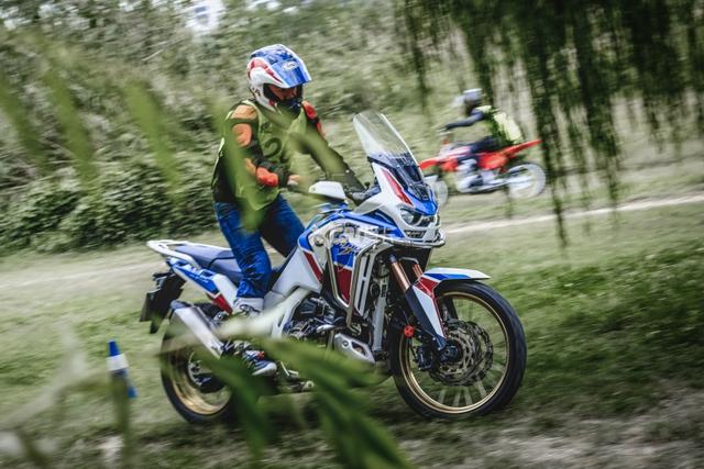 长途和越野哪个是你的菜？试驾本田非双CRF1100L