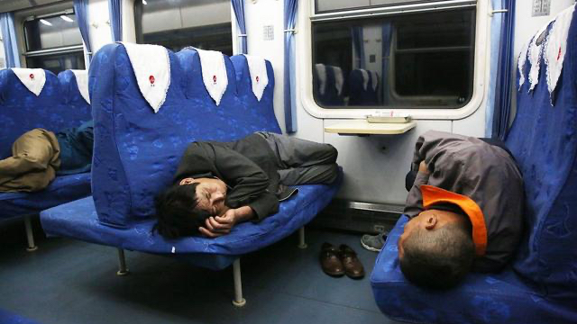 火车硬卧和硬座的区别？除了价格和休息方式外，还有几点也不相同