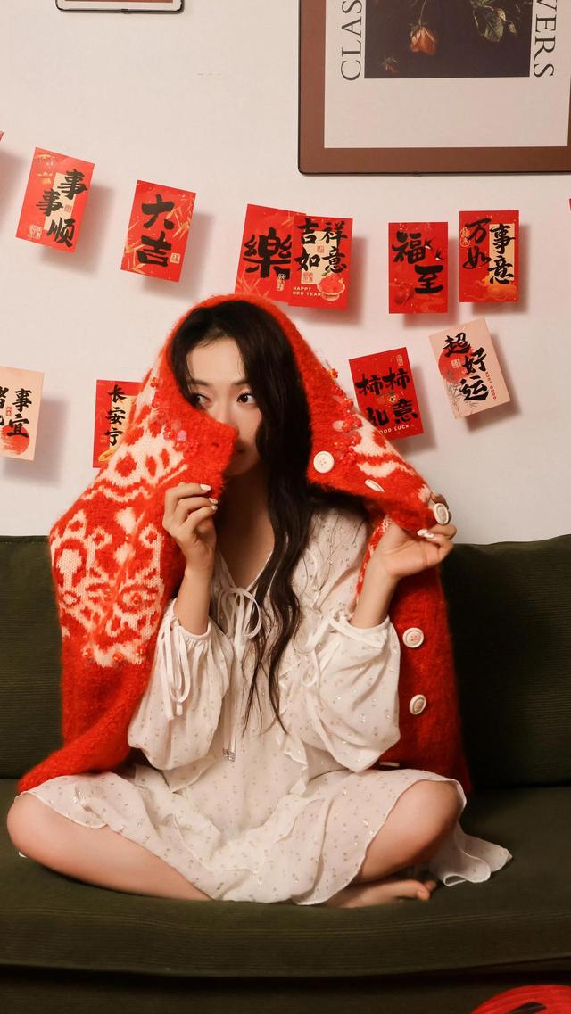 美女系列壁纸第4211期—吴谨言