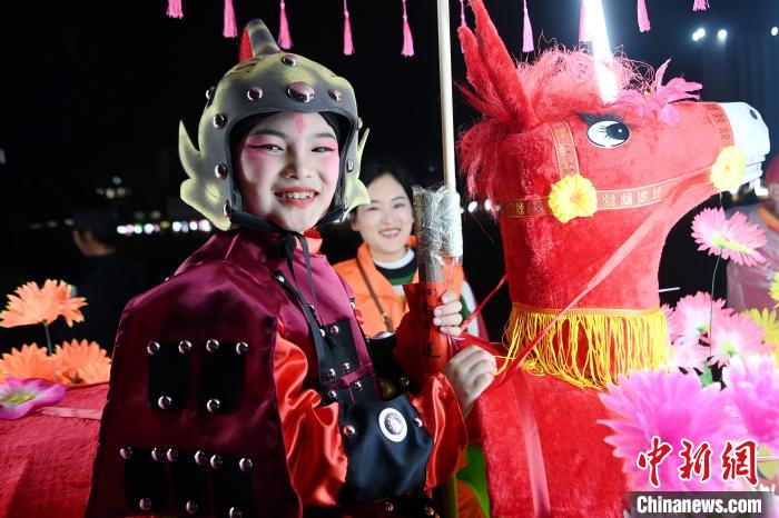 平和龙艺表演：祈风调雨顺 展悠悠古韵