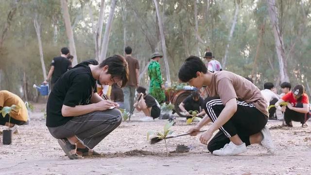 《假偶天成》大结局：这两个男生的恋爱，为何“惊天动地”