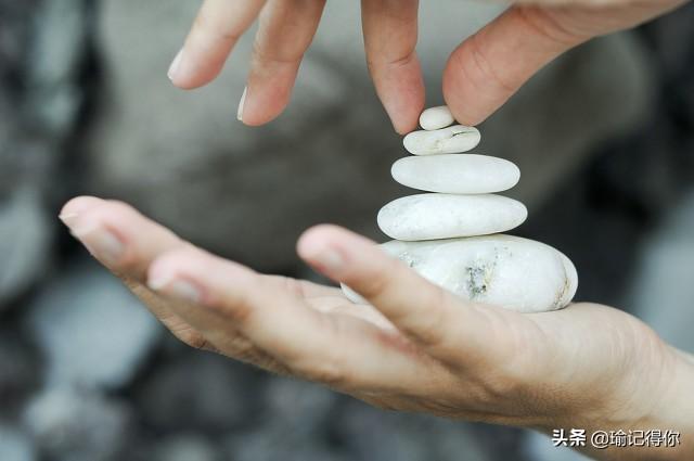 贵州女孩找一个双胞胎男友，不知道谁是哥哥，谁是弟弟经常认错