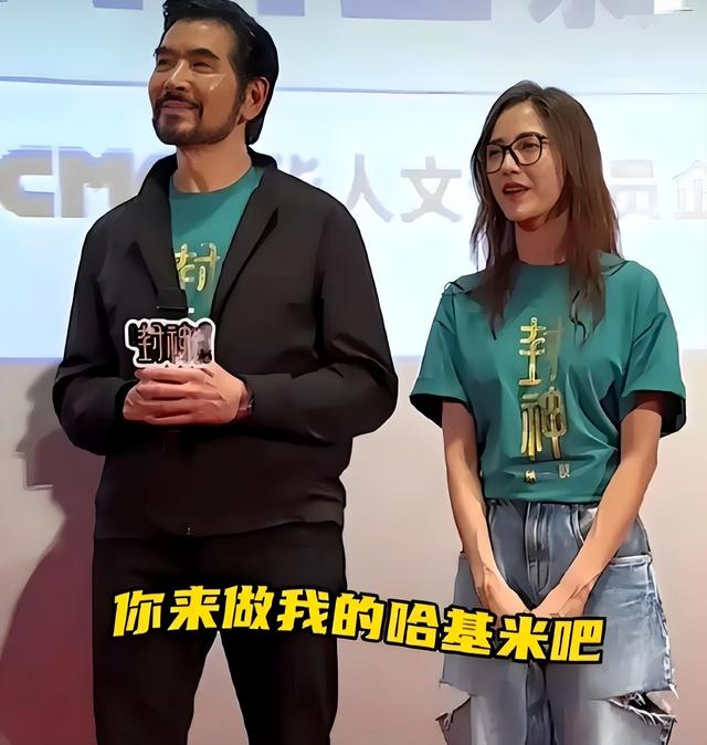 爱过叶倩文，牵手杨澜，有4段情史的初代美男费翔为何至今不婚